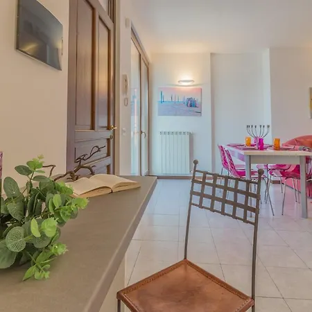 Emotion 2 Lejlighed Varenna